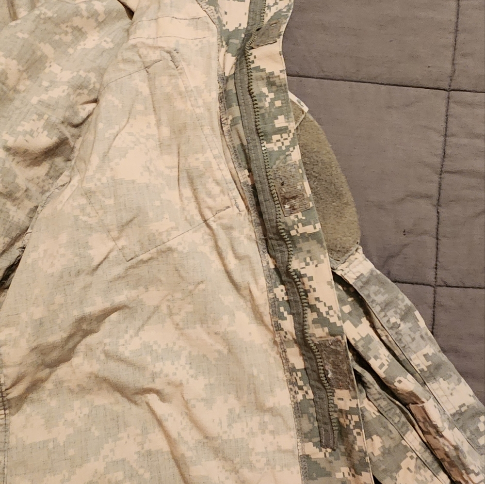 2 - Large, Regular, Digital Pattern, U.S. Army Un… - image 5